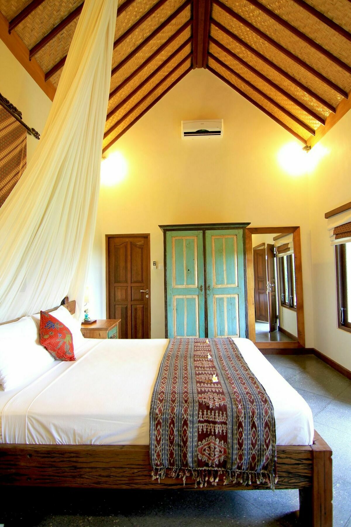 กูบู เกดูงู วิลลา Hotel ทานาล็อต ภายนอก รูปภาพ