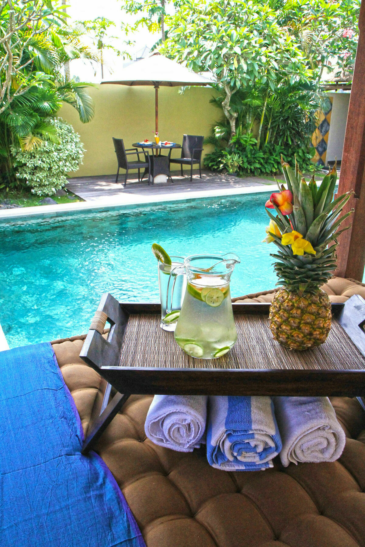 กูบู เกดูงู วิลลา Hotel ทานาล็อต ภายนอก รูปภาพ